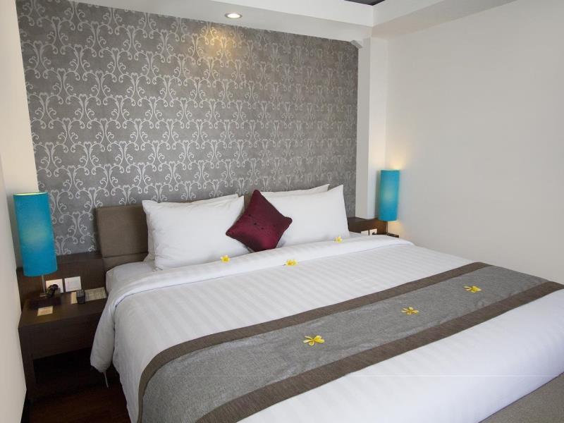Royal Singosari Kuta 4*